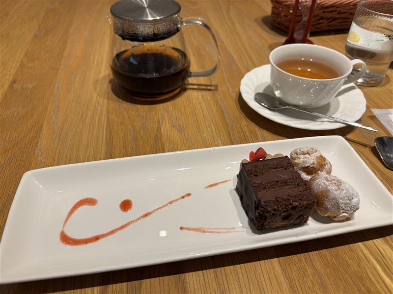 ケーキ屋さんのランチに行ってきました