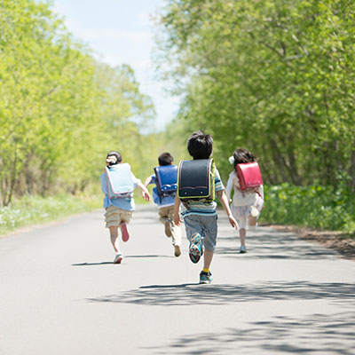 学区人気や通勤利便を打ち出して価格の納得性を上げる